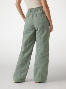 Lauren Alex -  Guess_Wide leg nylon jogger Women-5 - V5RB18WGYB0-G8CW-ALT2.jpg