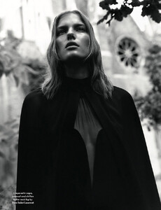 Marique_Schimmel_by_Alasdair_McLellan_(The_Silent_Age_-_AnOther_Fall_2011)_1.jpg