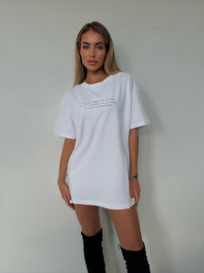 NKocendova - www.bynk.cz '25 - 147_tricko-the-most-beautiful-thing-what-a-woman-could-wear-is-self-confidence.jpg