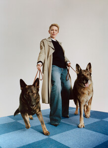 cate-blanchett-for-family-style-2025-11.jpg
