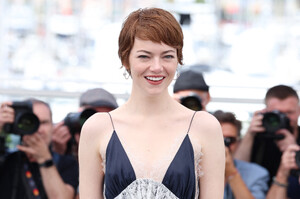 emma-stone-2025_05_17-11.jpg