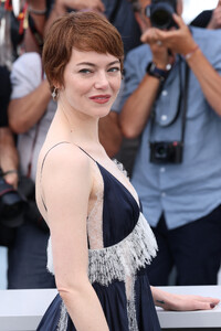 emma-stone-2025_05_17-19.jpg