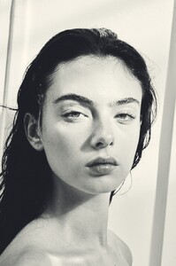 gl_682f43c5-ba80-410d-bc66-001aac110002 1.jpg