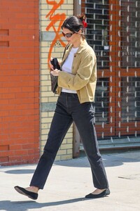 kendall-jenner-s-effortless-nyc-street-style-05.03.2025-1.jpg