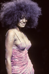 melB s00jMacDonald-01e.jpg