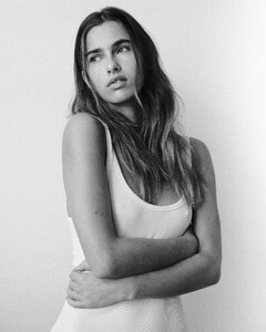 mostovvoi posts 2025-05-06 14.48 DJUAtYcM9Ki_1_4 496040513_18463294132079698_5647263850016087705_n.jpg