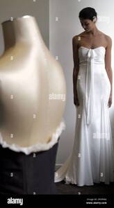 narelle-payne carolina-herrera-2005-10--pic3.jpg