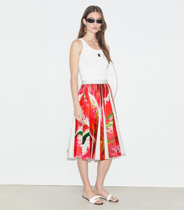 printed-twill-skirt-on-model-front-TB-169975-652-20250407-OMFRO-pdp-1500x1706.jpg