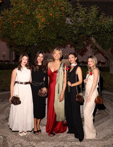 [2025.06.02] victoriajustice_502745063_18598971325006824_7744879950883680485_n.jpg