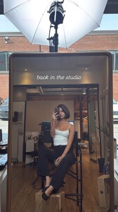 [2025.06.04] msgigiparis_504095243_18503938942007726_3942322407906034732_n..jpg