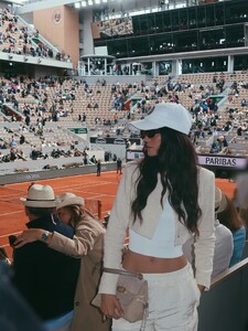 [2025.06.07] sofiaresing_504541540_18510524668031551_7285427676417662573_n.jpg