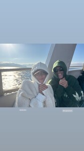 [2025.06.09] carmellarose_504864999_18030833639660740_5580939512716359549_n..jpg