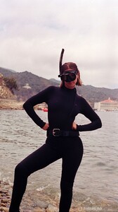 [2025.06.11] carmellarose_505455465_18516410500035727_3250837304633310249_n..jpg