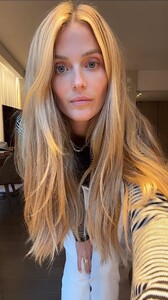 [2025.06.13] katelove_DK2mo1yiQe.jpg