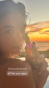 [2025.06.17] kellygale_504374587_18509772727013580_7747185207721289326_n..jpg