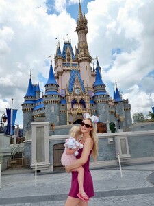 [2025.06.19] tiffanytothxoxo_510343680_18510627295017325_1846951582408519822_n.jpg