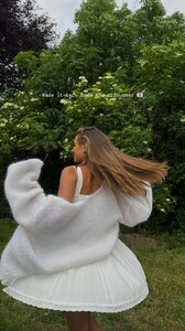 [2025.06.20] idazeile_503647236_18509632762044174_1755089638495063020_n..jpg