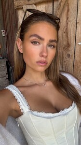 [2025.06.20] idazeile_503697133_18509637358044174_3101803912786494113_n..jpg