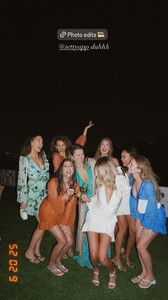 [2025.06.21] hannahg11_503488568_18522943960030160_1368621945866889283_n..jpg