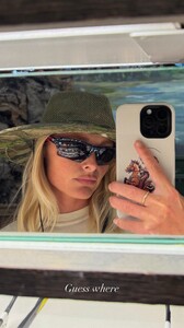 [2025.06.26] megan_samperi_513224781_18511423444022051_2687184968836747881_n..jpg