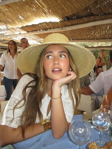 [2025.06.27] loveshackfancy_503537950_18514702150031905_7485792686969807580_n.jpg