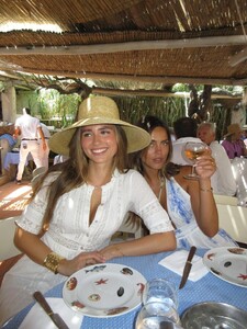 [2025.06.27] loveshackfancy_504684688_18514702195031905_2018544998112898711_n.jpg