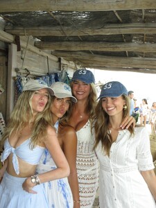 [2025.06.29] loveshackfancy_514751464_18515131207031905_8879895253211994652_n.jpg