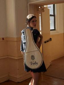 8b1b895547c9eea279930ed9615106718580d9d0_VAR02509_GOSLING_CLUB_RACKET_BAG__IVORY_HERO.jpg