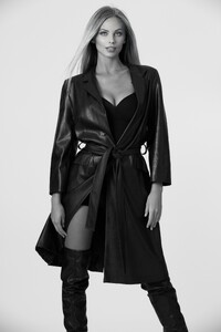 AnetM - MM portfolio '25 - 1601470082-99e2bcbd2eebd449f8d8bc31d62ad3f7.jpg