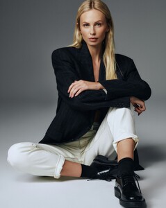 AnetM - MM portfolio '25 - 1716890402-aca687a398354d2883b9da5519a250ba.jpg