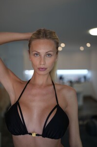 AnetaM - RealWoman portfolio '25 - 1716878669-2e9440dfc4c00e90b419ea5d14450389.jpg