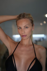 AnetaM - RealWoman portfolio '25 - 1716878673-6c846d263a2727e289115895a8397376.jpg