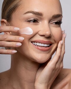 Anouchka - OwnPortfolio - g_30_B8RR1uZETdjI.jpg