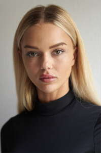 Anouchka - OwnPortfolio - g_40_1WwacL04Hy8i.jpg