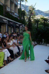 Anouchka - OwnPortfolio - g_40_TsjKtdbwNoIz.jpg