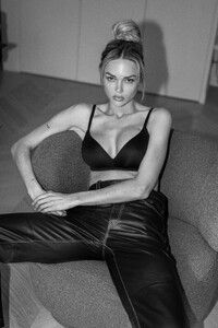 Anouchka - OwnPortfolio - g_40_sO6XmtS1yCEK.jpg