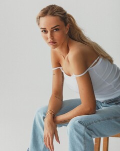 AnouchkaG - EnjoyPortfolio - 1742985956-d670ee84f2918d07b1e5eeeb6b4f22eb.jpg