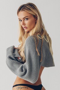 AnouchkaG - EnjoyPortfolio - 1742985965-ea16c6090ced7ddd717f01c10bc27c70.jpg