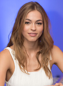 Caroline Kelley - Sports Illustrated Swimsuit 2016 Issue Launch Event [2016.02.15] by Adam Lein.jpg