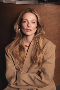 Elle Hungary May 2025_3.jpg