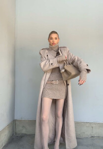 Elsa Hosk - TikTok 11.jpg