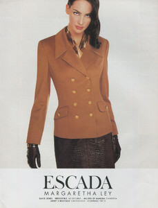 Escada-1996-DD-1.jpg