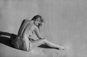 Genevieve Morton - Official Site [2025.06.02] Email.jpg