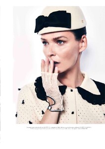 Harper's Bazaar España July 2025_10.jpg