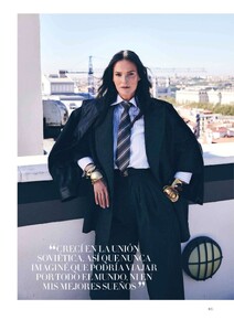 Harper's Bazaar España July 2025_4.jpg