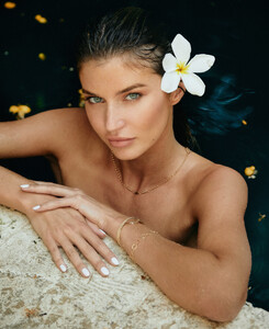 HayleyM - SourceModels portfolio_1599675214-270450aaaae67f43ed4c439ab502be2f.jpg