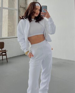 Iryna Dzhagarova - Instafit Bio 05.jpg