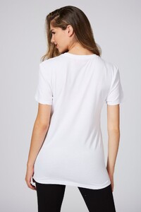 Kianna - PineappleUK_unisex-tee-white-TS04810A1-03.jpg