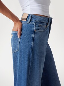 KiannaLS - Guess_Bellflower wide leg denim pant Women-6 - W4PA82D4U55-CAMI-ALT3.jpg