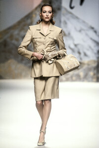 LisaAnne s96hanaeMoriHC-31.jpg